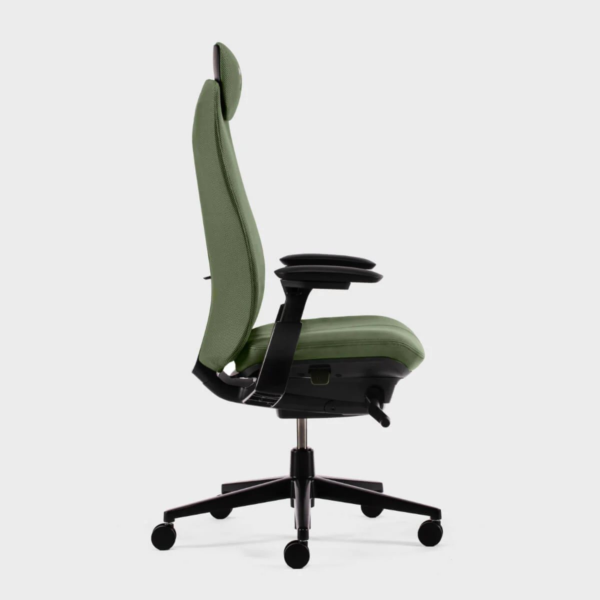 Haworth x Halo: Fern Gaming Chair 4 Haworth x Halo: Fern Gaming Chair
